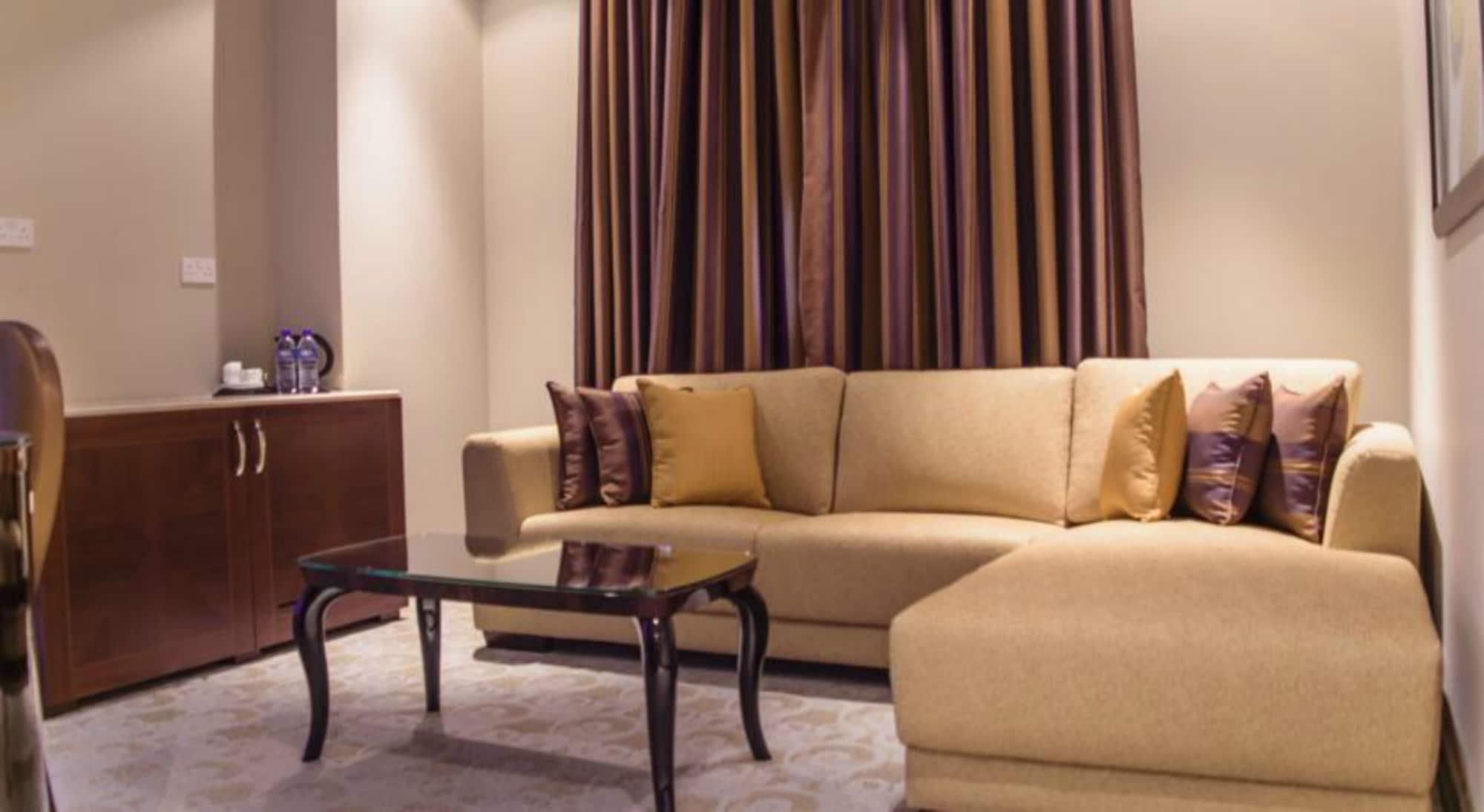 דוחה Premium Strato Hotel מראה חיצוני תמונה