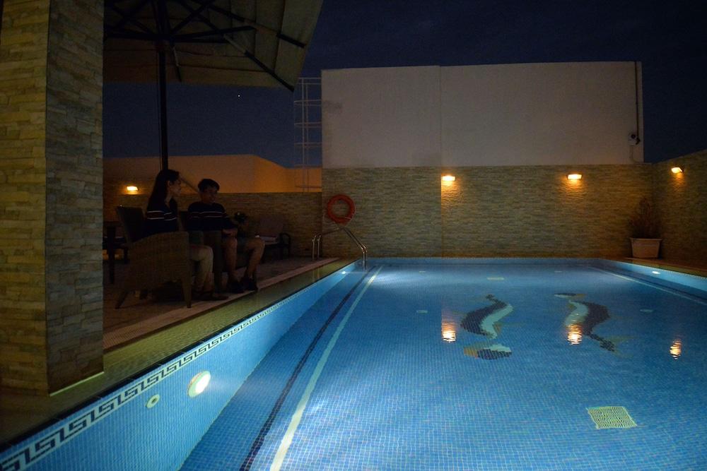 דוחה Premium Strato Hotel מראה חיצוני תמונה