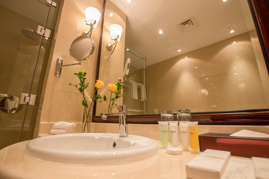 דוחה Premium Strato Hotel מראה חיצוני תמונה