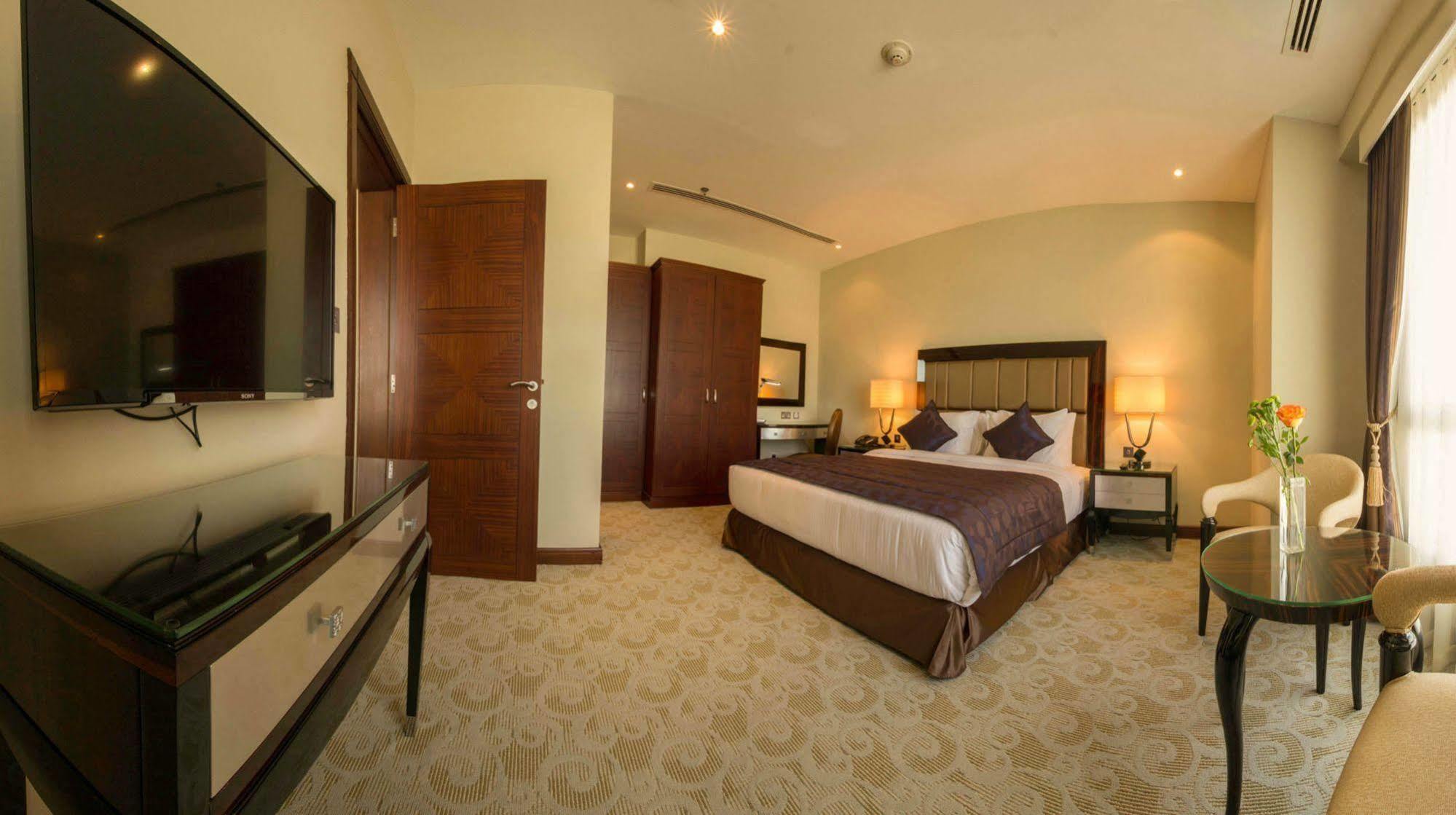 דוחה Premium Strato Hotel מראה חיצוני תמונה